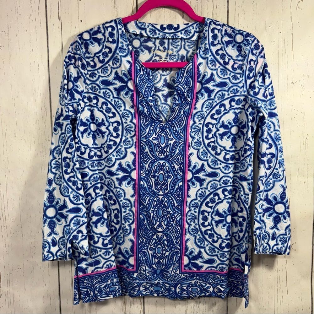 Lilly Pulitzer Blue White Medallion Tunic Top XS Boho Resortwear Coastal Preppy